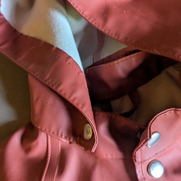 STUTTERHEIM Kid's Stockholm Mini Raincoat, Barn Red, - Picture 10 of 16